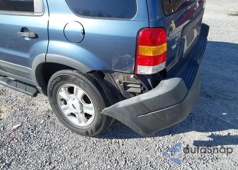 2001 Ford Escape Xlt из США, поврежденный, VIN 1FMYU041X1KF17026